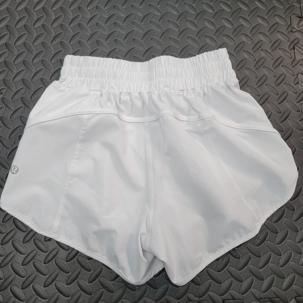 Lululemon Shorts Size 6 White Athleisure Activewear Running Gym Fitness Gorpcore